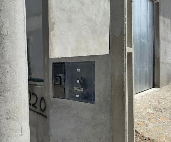 Poste padrão instalado em Caraguatatuba - foto 3