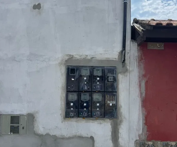 Poste padrão instalado em Caraguatatuba - foto 9